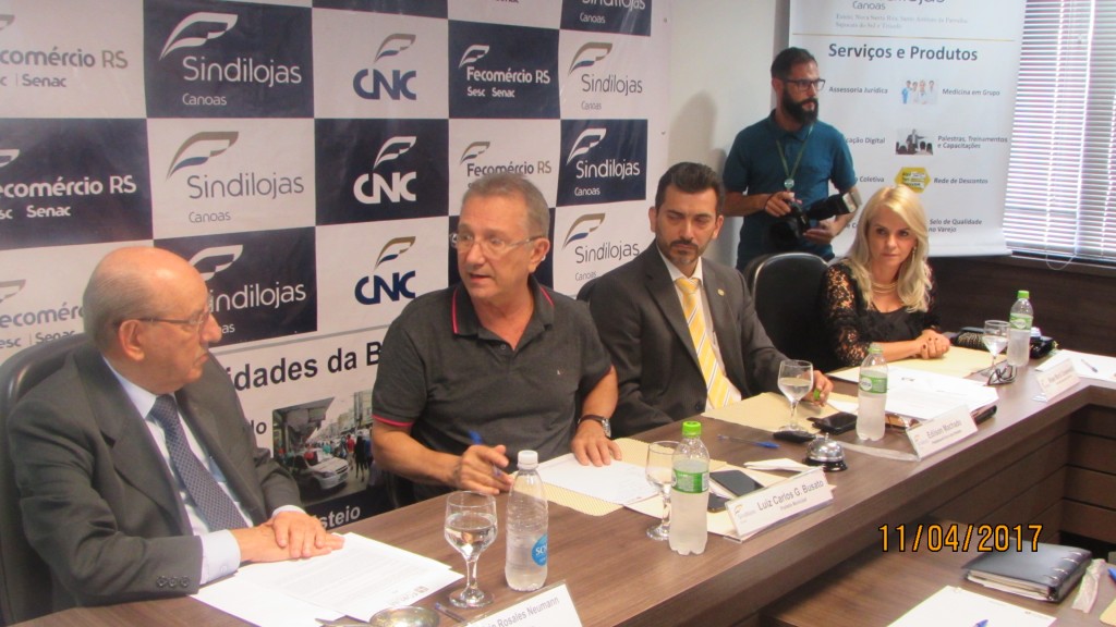 Durante a Reunião Almoço do Fórum das Entidades no Sindilojas Canoas